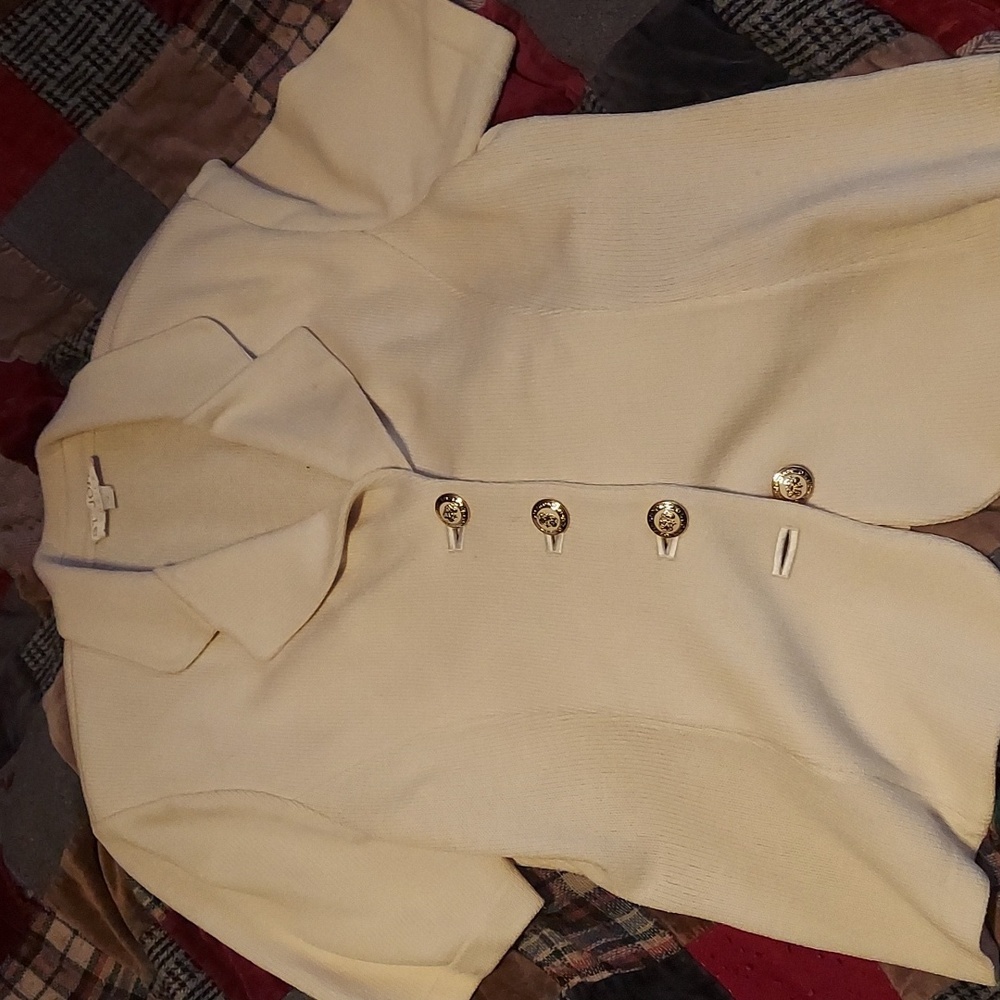 Quiet luxury! Terry cloth like feel. Super trendy collar! St John "basics"